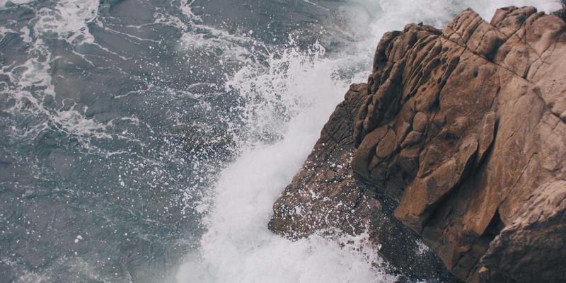 香港环球物流如何通过保险相连证券优化供应链风险管理与资本配置