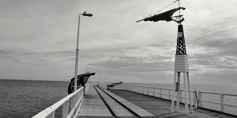 香港环球离岸人民币业务中心：驱动国际贸易与全球货运的金融枢纽