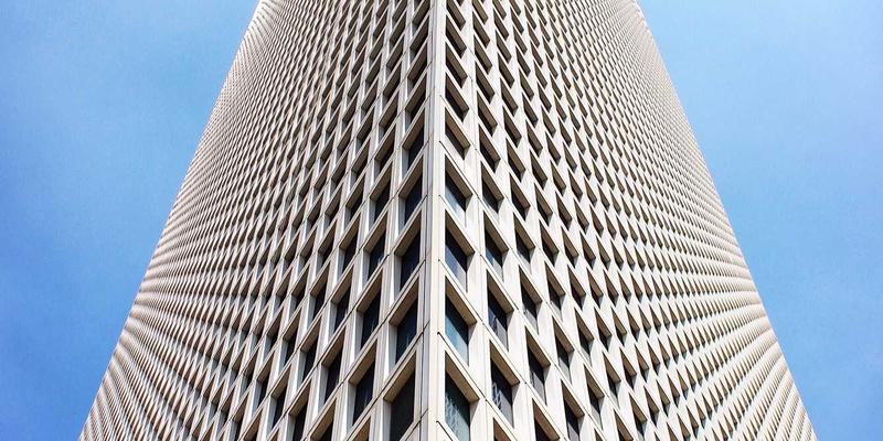 香港环球能源贸易：液化天然气（LNG）现货与期货交割的枢纽与未来