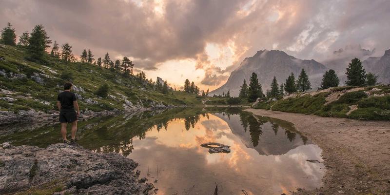 香港环球贸易融资：国际保理与福费廷业务的数字化升级